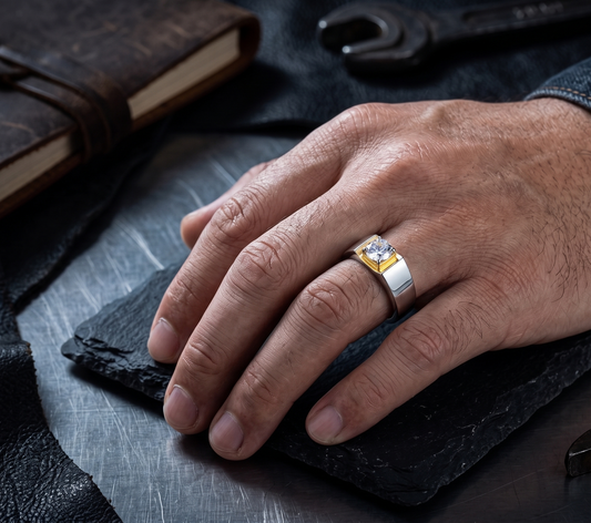 Regal Solitaire Silver Ring