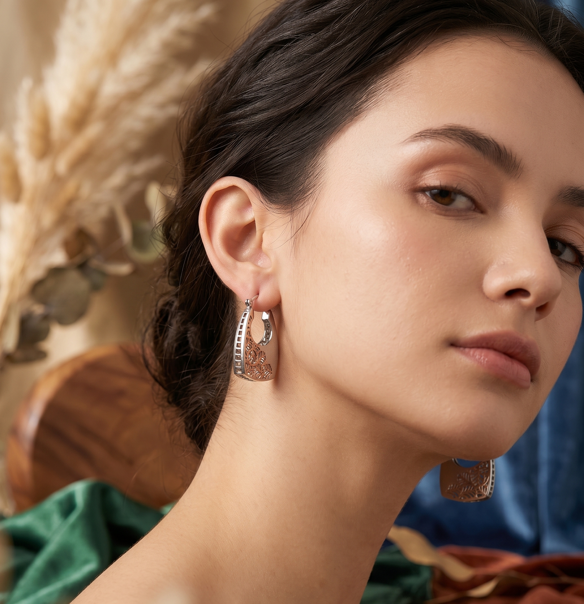 Palm Shield Hoops