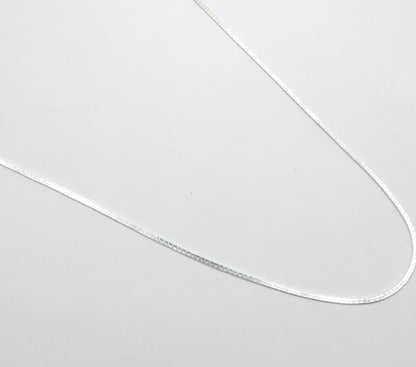Sleek Box Chain