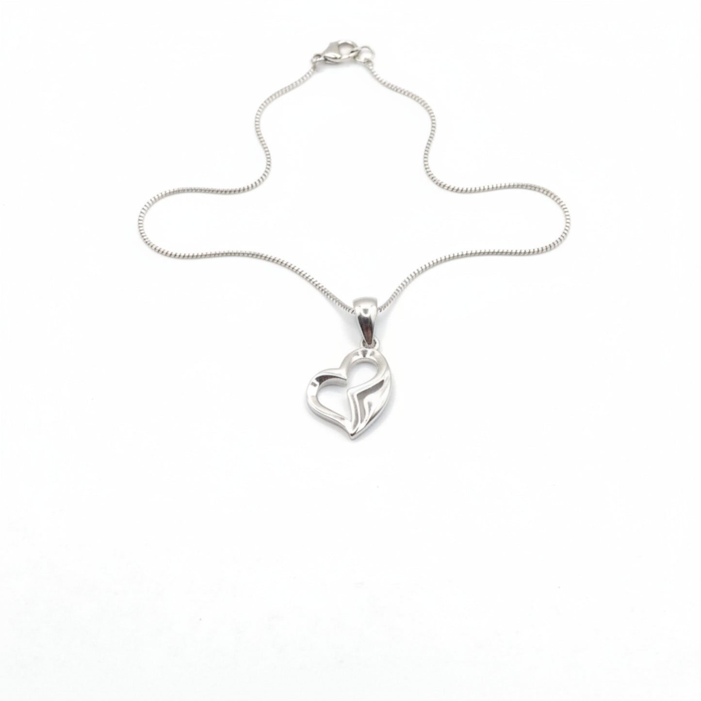 The Contoured Heart Pendant